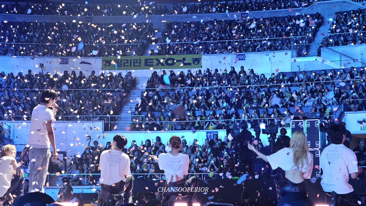 CHANSOOperior's tweet image. #KAIONinManila has successfully ended. SOLOIST KIM KAI did so freakin well as expected π₯°π₯°ππ»ππ»ππ»
#KAION #jongin #KAI #KAI_SOLO_CONCERT_TOUR
#KAlinMANILA2025