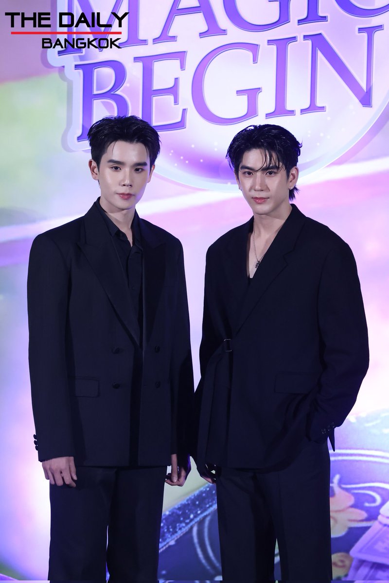 thedailybkk's tweet image. 'จิมมี่-ซี' พร้อมเจอแฟน ในงาน "ทํานายทายทัพ Let the Magic Begin"
#MyMagicProphecyEP1
#ทำนายทายทัพ
#jimmyyjp #sea_tawinan
#jimmysea #จิมมี่ซี