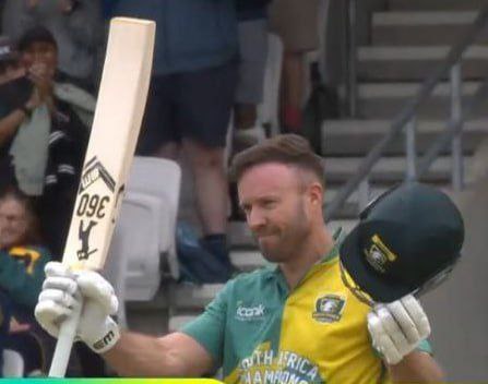 RCBXTRAOFFICIA's tweet image. AB DE VILLIERS IN LAST 3 INNINGS :
123(46) vs Australia.
116*(51) vs England.
63*(30) vs India.