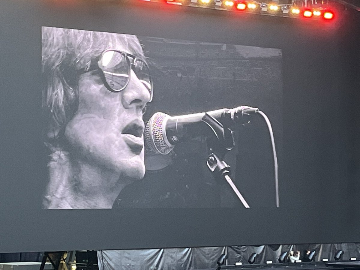 KDCunliffe's tweet image. Richard Ashcroft delivering an incredible “Bitter Sweet Symphony”.
26 July 2025 Wembley
#oasis #OasisLive25 #OasisWembley #oasis2025 #richardashcroft