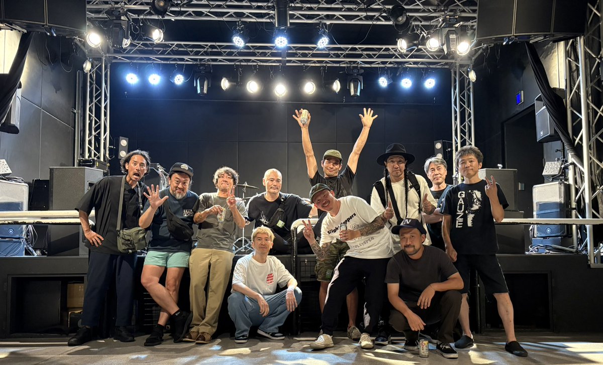 @ KILLER TOUR 2025 OSAKA•完！
LOSTAGE x spike shoes x kamomekamome x PALM（仕切りお疲れ様🍵）の組み合わせの妙、ご堪能いただけましたでしょうか？
俺は徹頭徹尾イケちらかした皆に興奮させられっぱなしでした💥
次は10.19のラスト柏！我々の”こういうのがやりたかったんだよ”を体感してくれ！