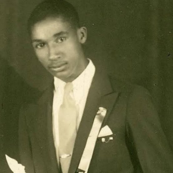 AfricanArchives's tweet image. In 1938, Lloyd Gaines filed a lawsuit after being denied admission to the University of Missouri Law School in 1935 because he was black. 

The Court ruled in his favor &amp;amp; required Missouri to admit him or set up a black law school.

He disappeared 3 months later never to be…