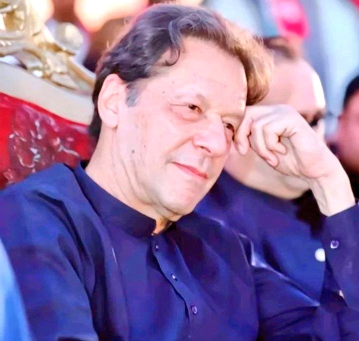 #کپتان_نے_پکارا_ہے