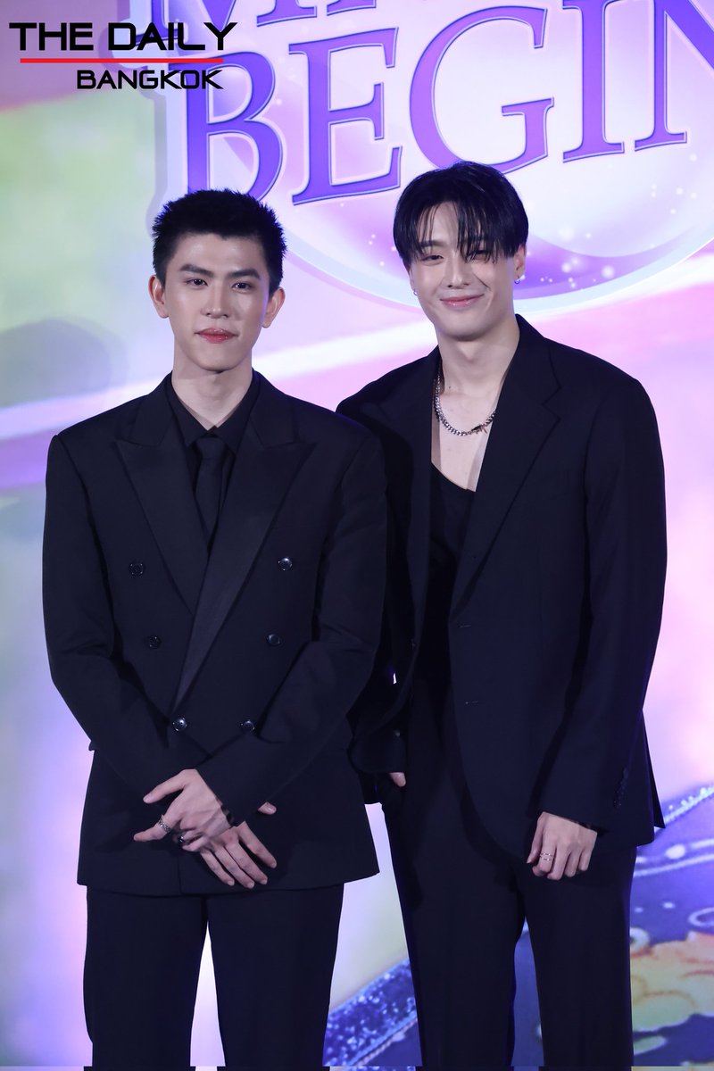 thedailybkk's tweet image. 'เซฟ-ฟรัง' พร้อมดูตอนแรกซีรีส์ "ทํานายทายทัพ My Magic Prophecy" กับแฟนคลับในงาน "ทํานายทายทัพ Let the Magic Begin"
#MyMagicProphecyEP1
#ทำนายทายทัพ
#savesaisawat #francnrp