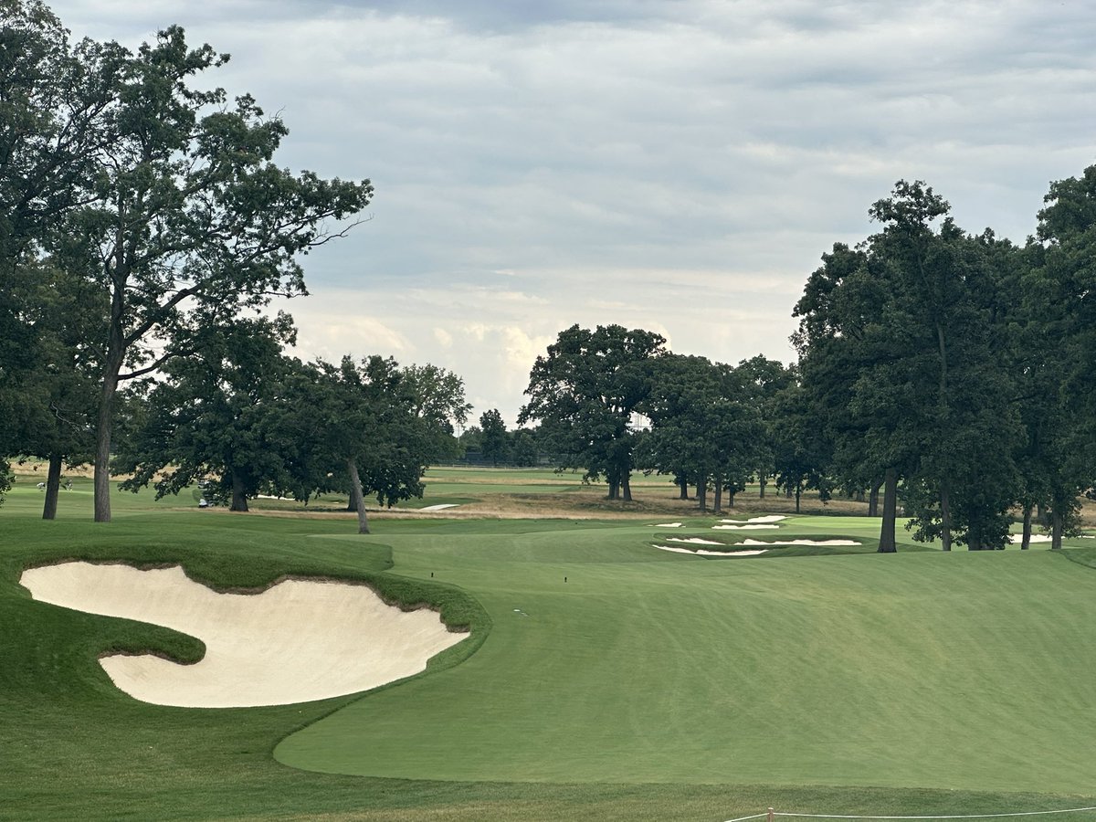 BryanTweed16's tweet image. The work that OCM Golf has done with Medinah (No. 3) is nothing short of a masterpiece. Using many of the previous corridors but also redesigning much of the back nine, the bunkering & tree removal is fantastic. Par-3s are beautiful & several great Par-4s. Greens need to mature.