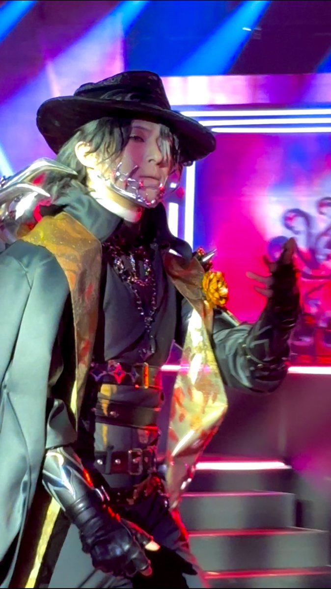 pirates_iden5's tweet image. s席からの長め最高
動画からの切り抜きだけど綺麗に写ってた隠者とあまり綺麗に撮れなかったけど推し
#第五人格DigDigSeven #第五人格7周年　#第五人格7周年おめでとう