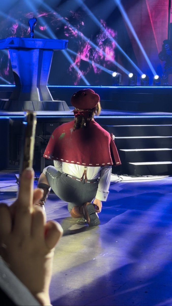 pirates_iden5's tweet image. s席からの長め最高
動画からの切り抜きだけど綺麗に写ってた隠者とあまり綺麗に撮れなかったけど推し
#第五人格DigDigSeven #第五人格7周年　#第五人格7周年おめでとう