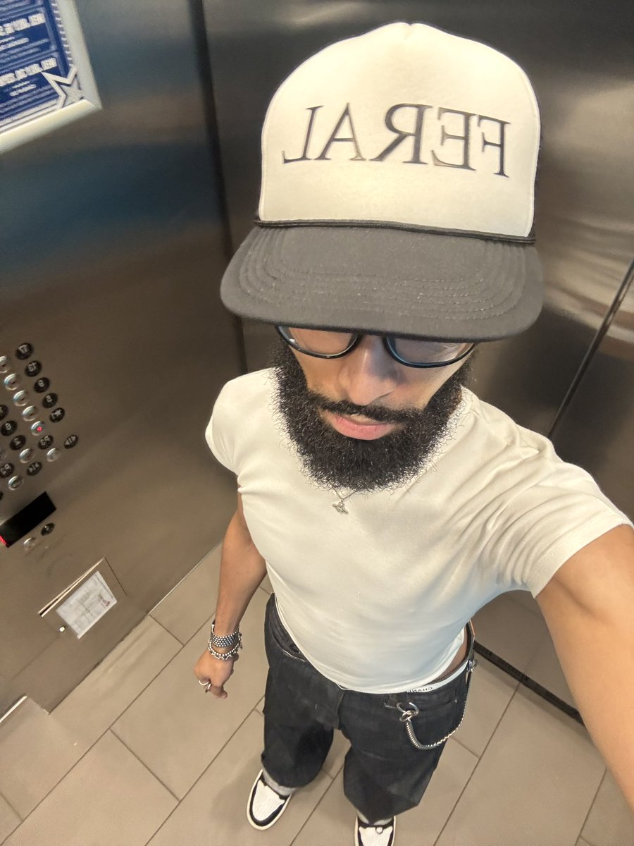 darrylwho's tweet image. 