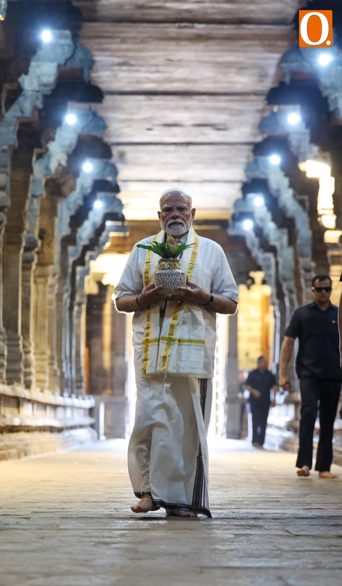 eOrganiser's tweet image. Photo of the Day!
Prime Minister Narendra Modi performs puja at the revered Brihadeeshwara Mandir in Gangaikonda Cholapuram, Tamil Nadu.
(Image via Special Arrangement)
#NarendraModi #TamilNadu