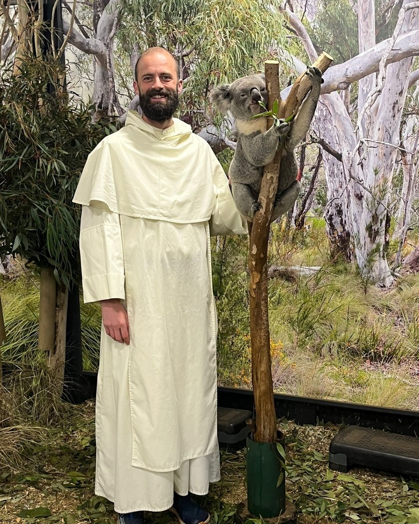 godsplaining's tweet image. Bear-ing witness like it’s 1986 🐨🇦🇺