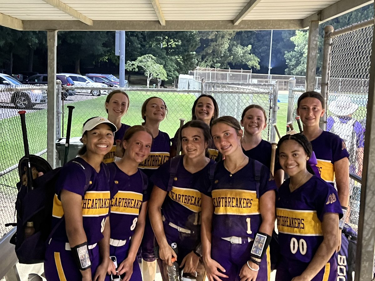 NC Heartbreakers 29/30 Softball tweet media