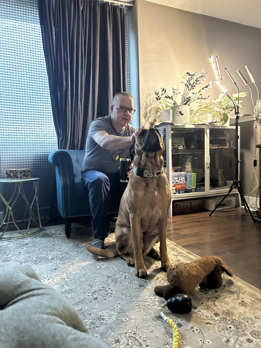 Obligatory <a href="/balaneski/">Joe 🇺🇦</a> and Indie pic. Best Friends forever.