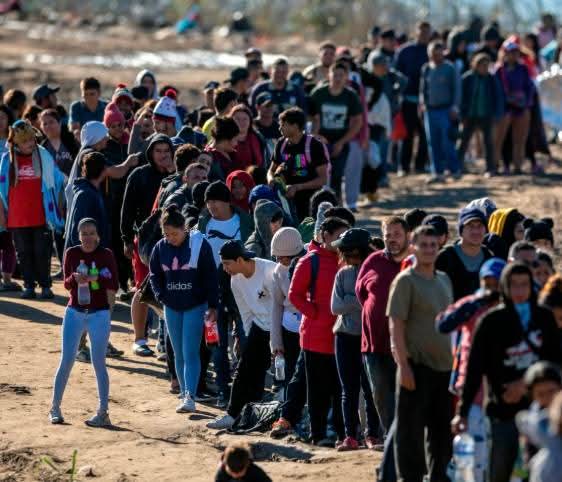 Trump orders English ONLY in schools, hospitals,  government offices and all public service

President Donald Trump dropping all other languages saying if you are in the United States you need to speak English, otherwise you can go back to your own country.

"Speak English or get