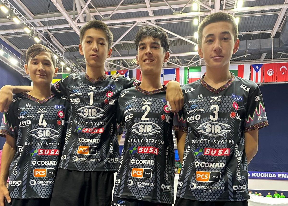 SIRVolleyPG's tweet image. 🇺🇿 Tifosi Sir anche in Uzbekistan!
📛 Mecarelli convocato in Nazionale Under 17.
Leggi qui 👉sirsafetyperugia.it/new/sir-una-ti…
#BlockDevils