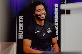 ClaudioScripts's tweet image. Esta jugando e #ChinoHuerta en el juego de hoy? Si quiera esta en la banca? #ChinoHuerta is substitue today at the Anderlecht vs Westerlo match?