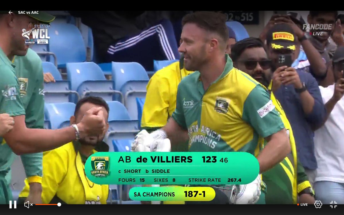 georgeviews's tweet image. AB de Villiers, the GREATEST OF ALL-TIME has done it again. What an innings! Back-to-back hundreds for him at WCL! A 39-ball hundred today against Australia. ๐ฅ๐ฅ
There's no one like him! ๐๐๐