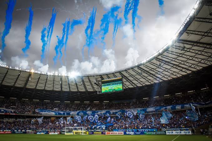 Gui_alvesc's tweet image. 🚨 | O Cruzeiro solicitou o ajuste da previsão de público para 55 mil torcedores hoje diante do Ceará. Até agora, mais de 50 mil ingressos já foram vendidos.