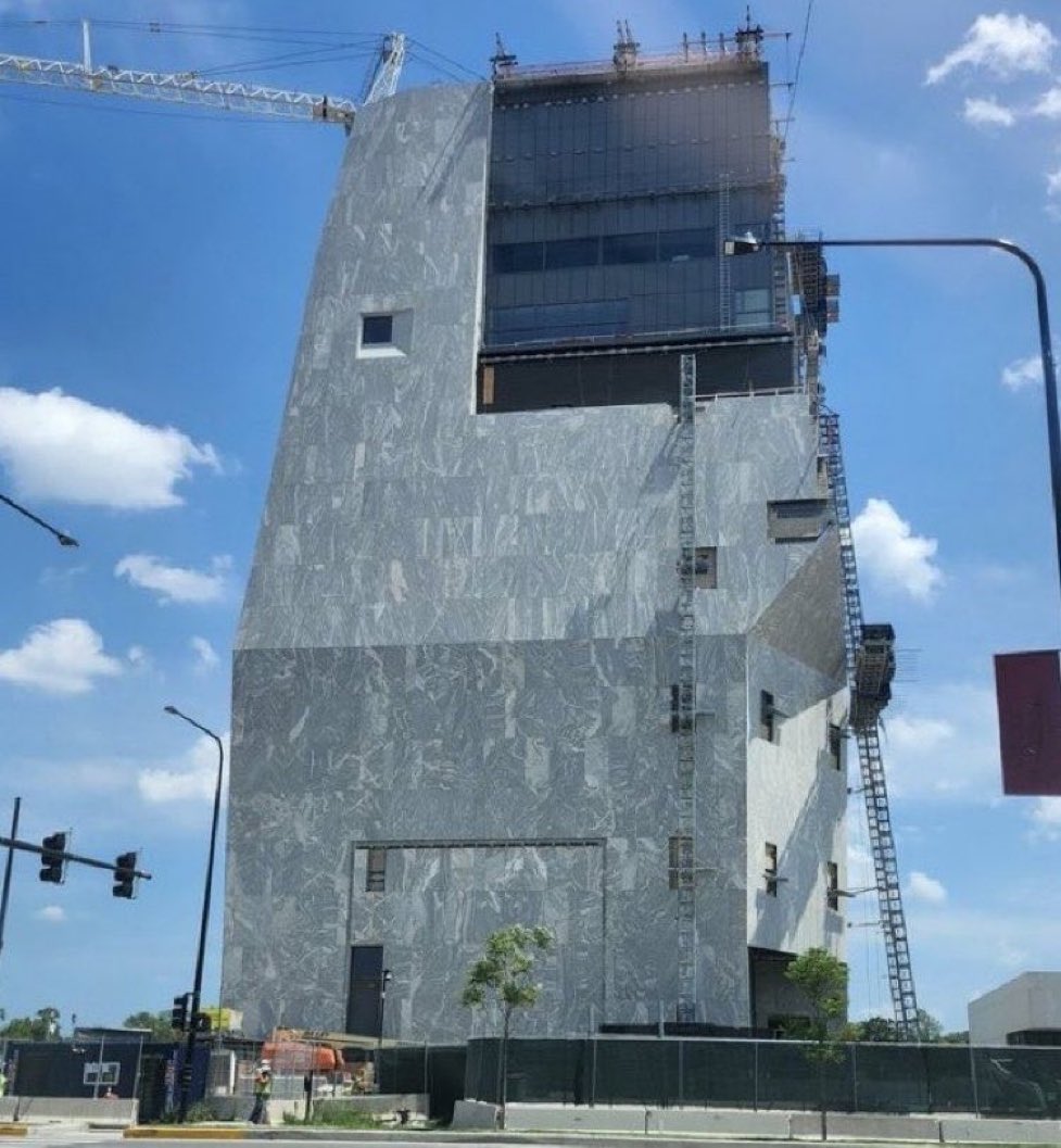 longbeachmike73's tweet image. Obama’s library, built solely by BLM &amp;amp; DEI companies.  It’s hideous, $40M over budget &amp;amp; cracking.  Top notch Barry 👍