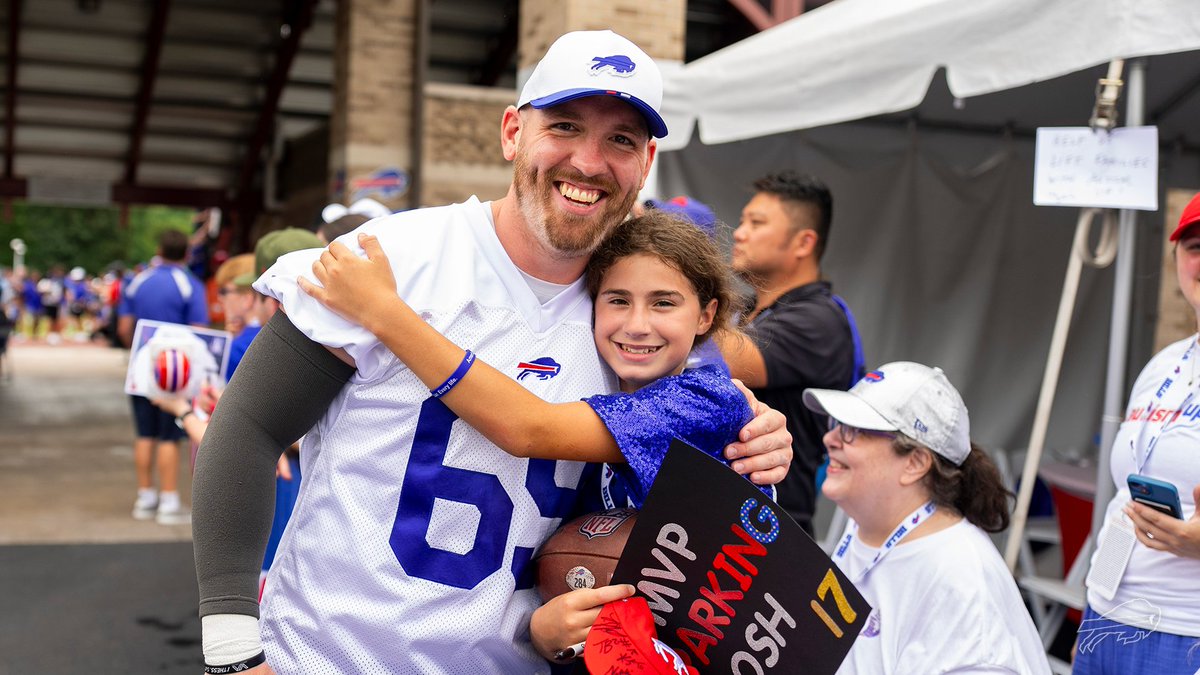 BuffaloBills's tweet photo. What it's all about. 🥹

#BillsMafia | 📺: Back Together Weekend on @nflnetwork https://t.co/0GzYkJ1f5P