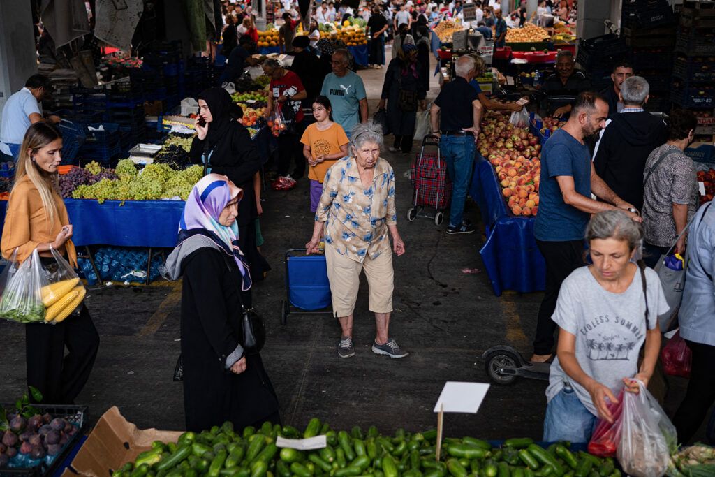 TÜİK ile semt pazarı arasındaki makas açılıyor

velev.news/ekonomi/tuik-i…