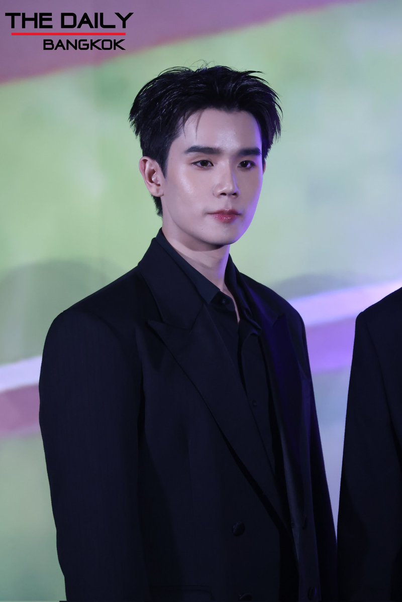 thedailybkk's tweet image. 'จิมมี่-จิตรพล' ร่วมดูตอนแรกซีรีส์ "ทํานายทายทัพ My Magic Prophecy" ในงาน "ทํานายทายทัพ Let the Magic Begin"
#MyMagicProphecyEP1
#ทำนายทายทัพ
#jimmyyjp #jimmysea #จิมมี่ซี
