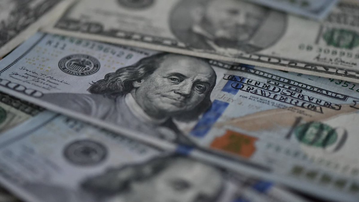 🇨🇳 | China anuncia que los BRICS pronto tomarán medidas para reducir la dependencia del dólar estadounidense.
