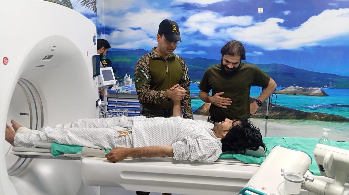 maryam_shah11's tweet image. تیراہ واقعہ 

خوارج کی فائرنگ کے نتیجہ میں زخمی ہونے والوں کا ایف سی ہسپتال اور فوجی ہسپتال میں علاج بلا معاوضہ جاری ہے
#大河べらぼう #DEADLINEinNewYork_LISA #est_rvp