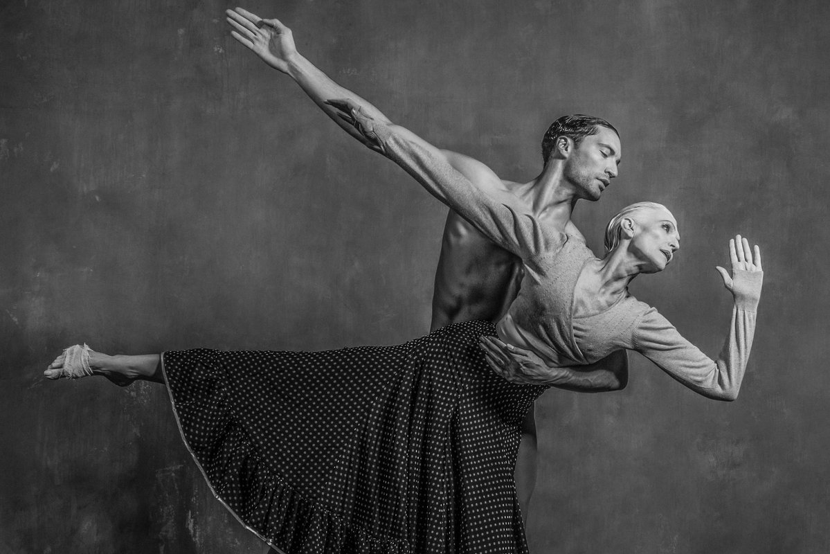 mayemusk's tweet image. Why do I look like a dancer in some photoshoots? Because I’m copying people in the background, or working with a professional. I’m a good copier😉 Lucky me. @XFashion
AWomanMakesAPlan
ItsGreatToBe77
