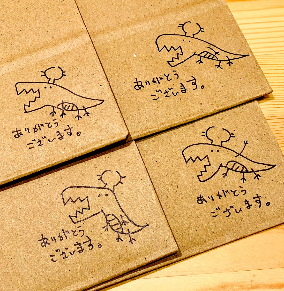 oDra0's tweet image. 初めての出展「マジケン」無事に閉会です。
初めての設営…会場する瞬間のドキドキ…!新しいご縁。作品を知っていただき、ありがたい事に多くの方にお迎えいただけた事。
その場で過ごす時間、クリエイターの方とのお話。最高の2日間でした🙌
今後創作を続ける原動力です❗️ありがとうございました🐉