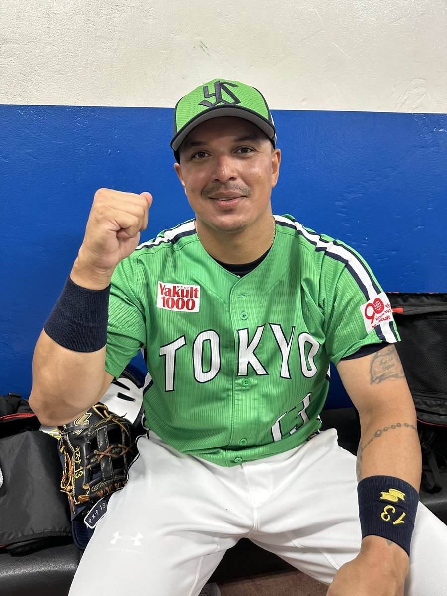 swallowspr's tweet image. #奥川恭伸
奥川くん、連勝中、チーム6連勝中！
笑顔最高！

#オスナ
直ぐに取り返してくれる。
素晴らしい助っ人！
いつもありがとう！

#伊藤琉偉
NICEタイムリーと
初々しいヒーローインタビュー
最高でした！

#swallows
#捲土重来