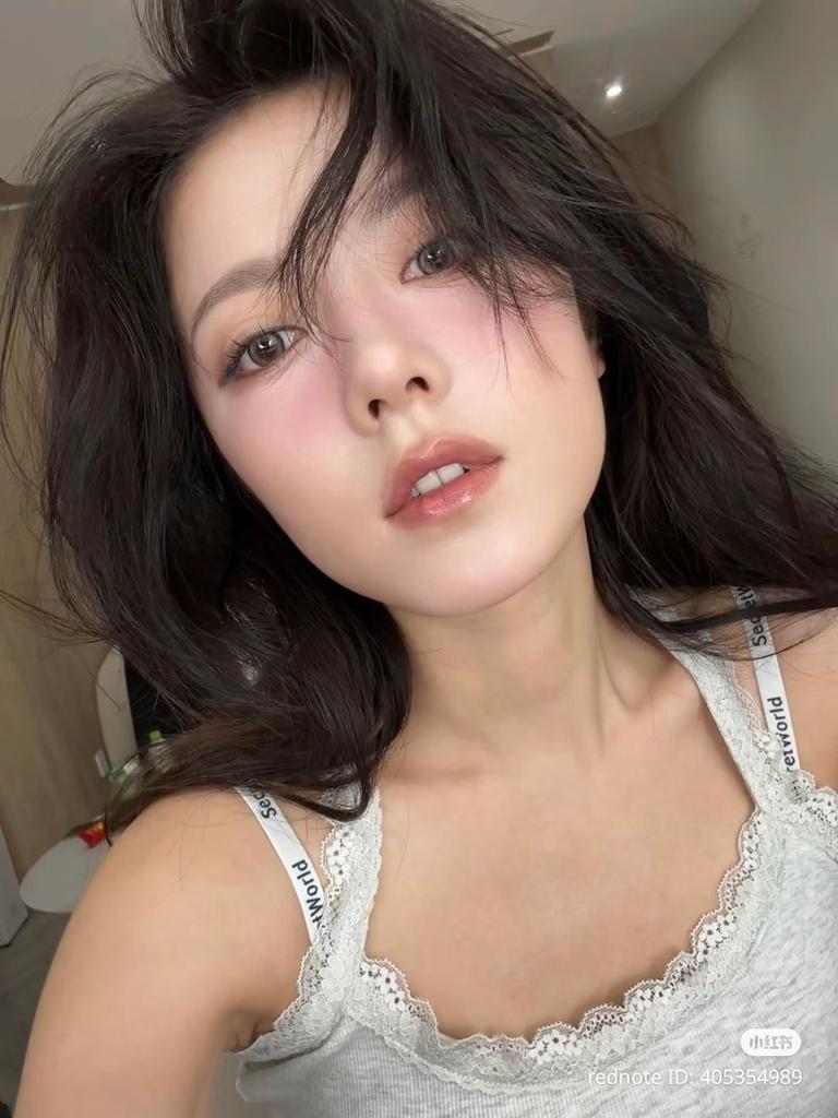 RYOUMYCOSMOS's tweet image. GORGEOUS ❤️ 
#ZHAOJINMAI