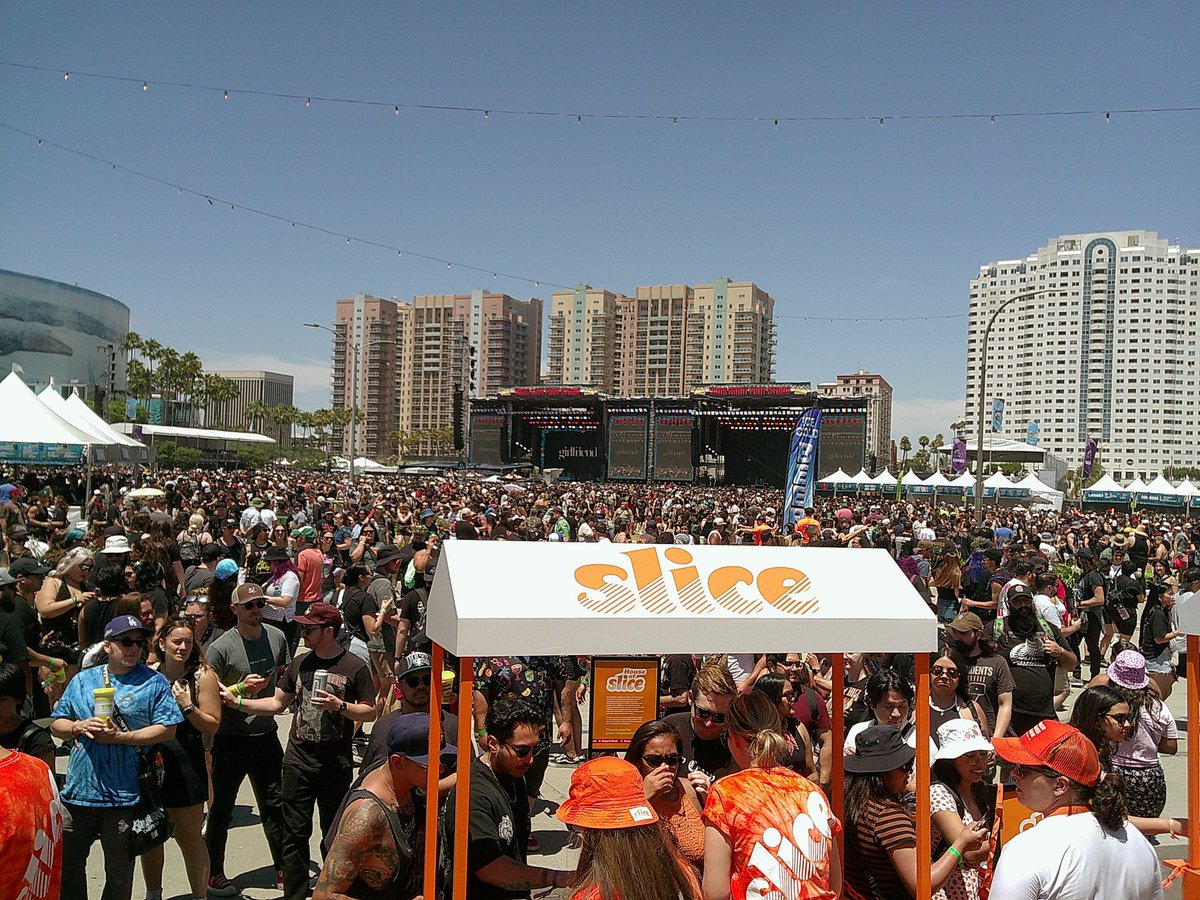 RyanThomasOk's tweet image. Okay warped tour day 2 let&apos;s go