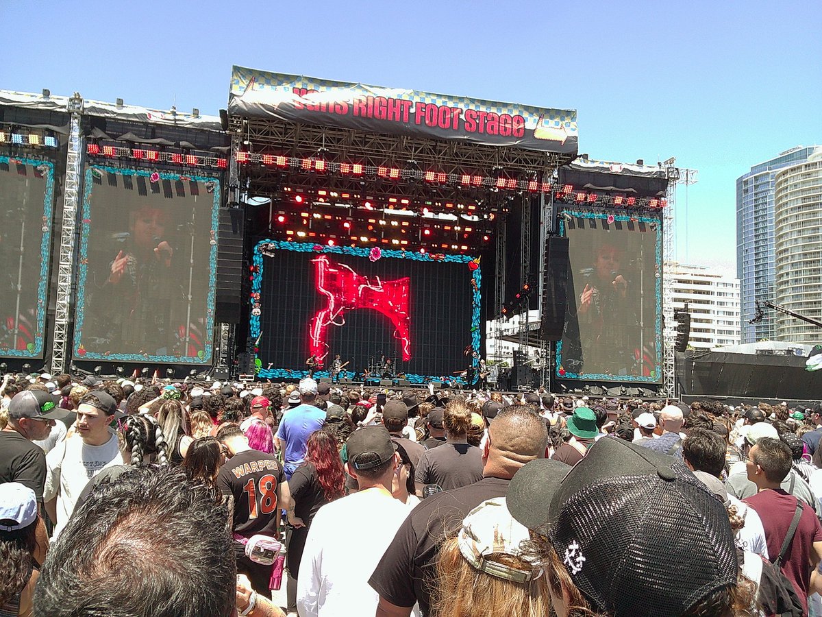 RyanThomasOk's tweet image. Okay warped tour day 2 let&apos;s go