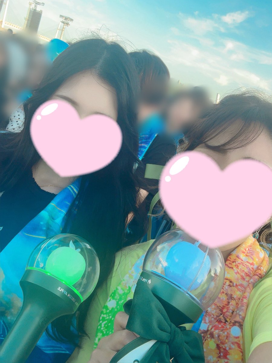 _TR_417's tweet photo. けーぽ界隈のオタクやめて暇してる時に行き始めてこんなにハマると思ってなかった〜〜ってくらい今回も楽しかった
本当に真夏の野外ライブで下ろし髪大反省(ㅠ︿ㅠ)💦💦
ドームツアーもみんなで行けるの楽しみだね〜〜💭🍏💕 https://t.co/iOrF0IihrY
