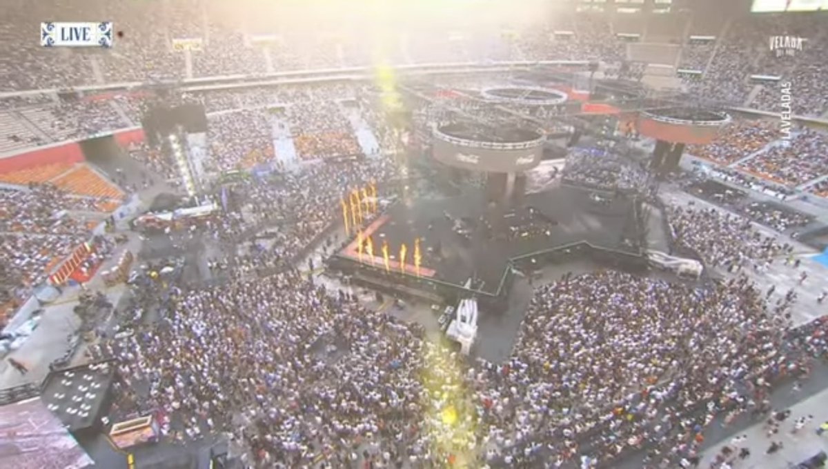 Ayer en #LaVeladaDelAnoV 
Fue épico 🤘🤘 <a href="/MelendiOficial/">Melendi Oficial</a> <a href="/melendi_tour/">Gira 20 Años Sin Noticias</a>