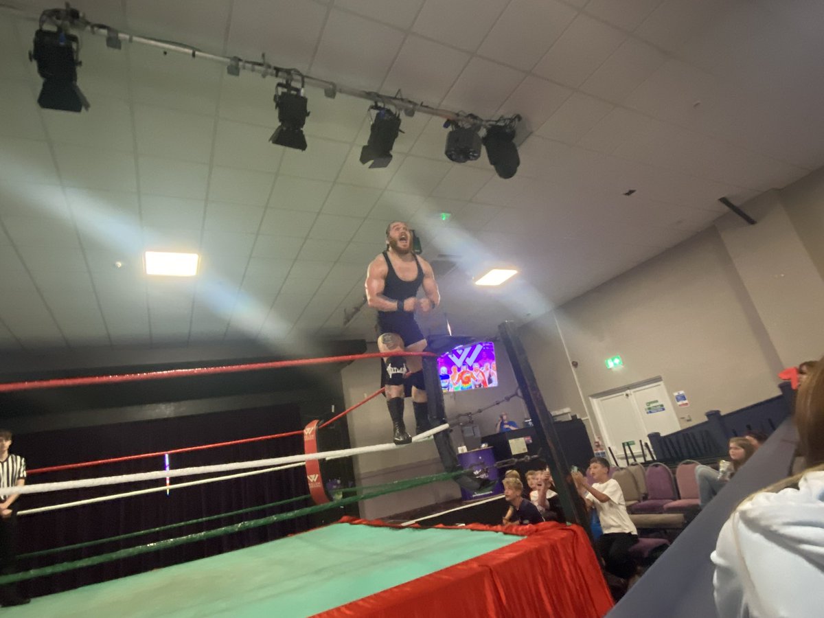 CurtAtlas's tweet image. CARMARTHEN BAY SUNDAYS
📸 - @Welsh_Wrestling
#welsh #welshwrestling #cymraeg #prowrestler #professıonalwrestling