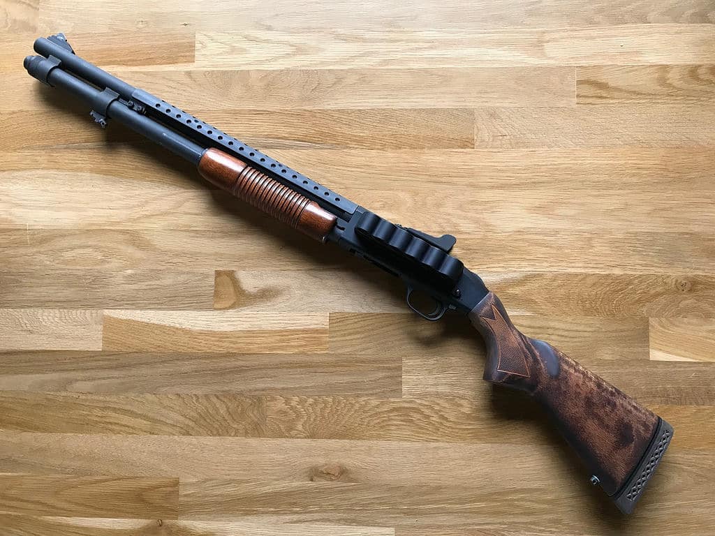 Mossberg tweet media