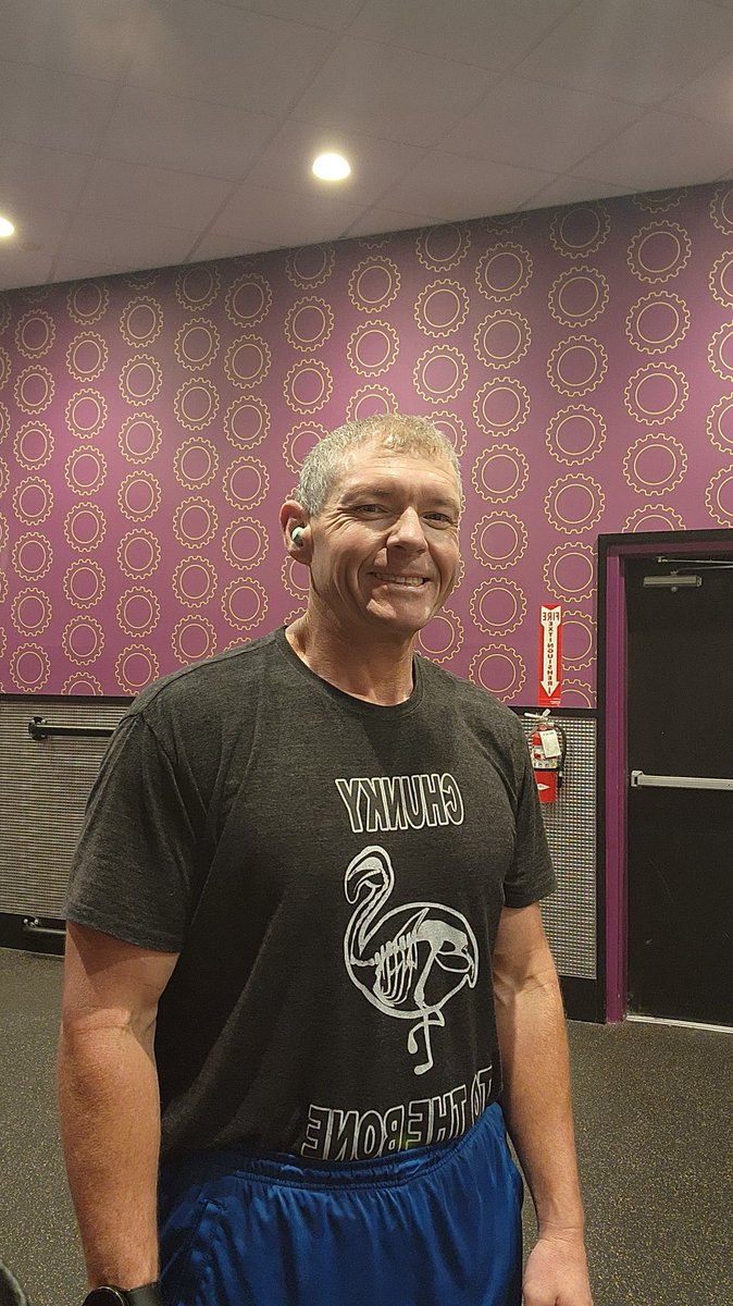 raysenior598's tweet image. Morning #workouts are the best. Getting the day started out right ✅️ 
Now for some fun down by the river 🌞 
#livehealthy #fitness #dontgiveup #getitdone #dontquit #gymmotivation #weightloss #unfat @ChunkyFlamingo #RockTheMingo @PlanetFitness