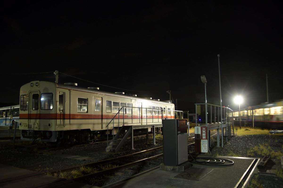 HEROSHIMO's tweet image. 八坂神社祇園祭
竜ヶ崎線お祭り輸送 第三夜
お休み線の532と到着する67レ
車内清掃後続々乗車
72レ発車
7/27 #関東鉄道 #竜ヶ崎線 #キハ2000 #キハ532