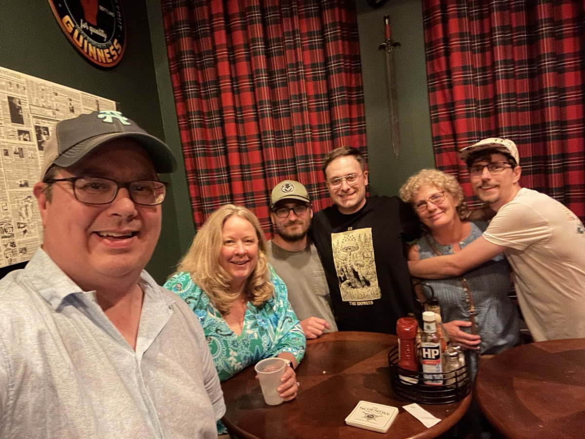 steveschale's tweet image. The final meal of #CampUncleSteve - nephews 2, 3, and 5.