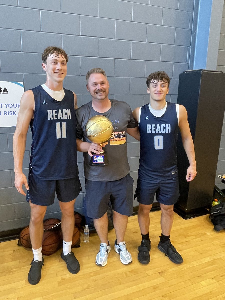 Reach2026's tweet image. Happy 18th birthday to our guy dog, @Jack_DeMerell27, have a great day!
