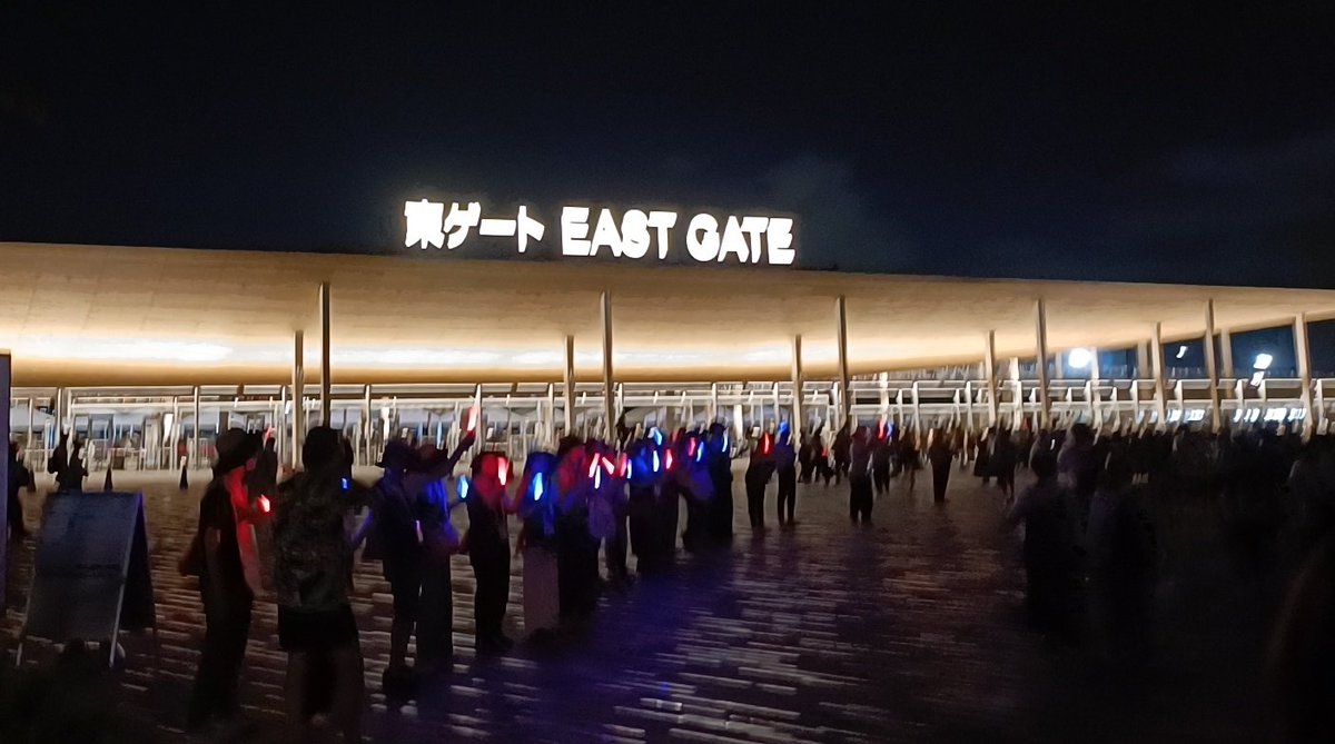 msc_ss's tweet image. 西から東行く間にベトナムとヘルスケアパビリオン寄って夢洲脱出。入場時間ミスった以外は非常にいい1日だったけど金使いすぎた