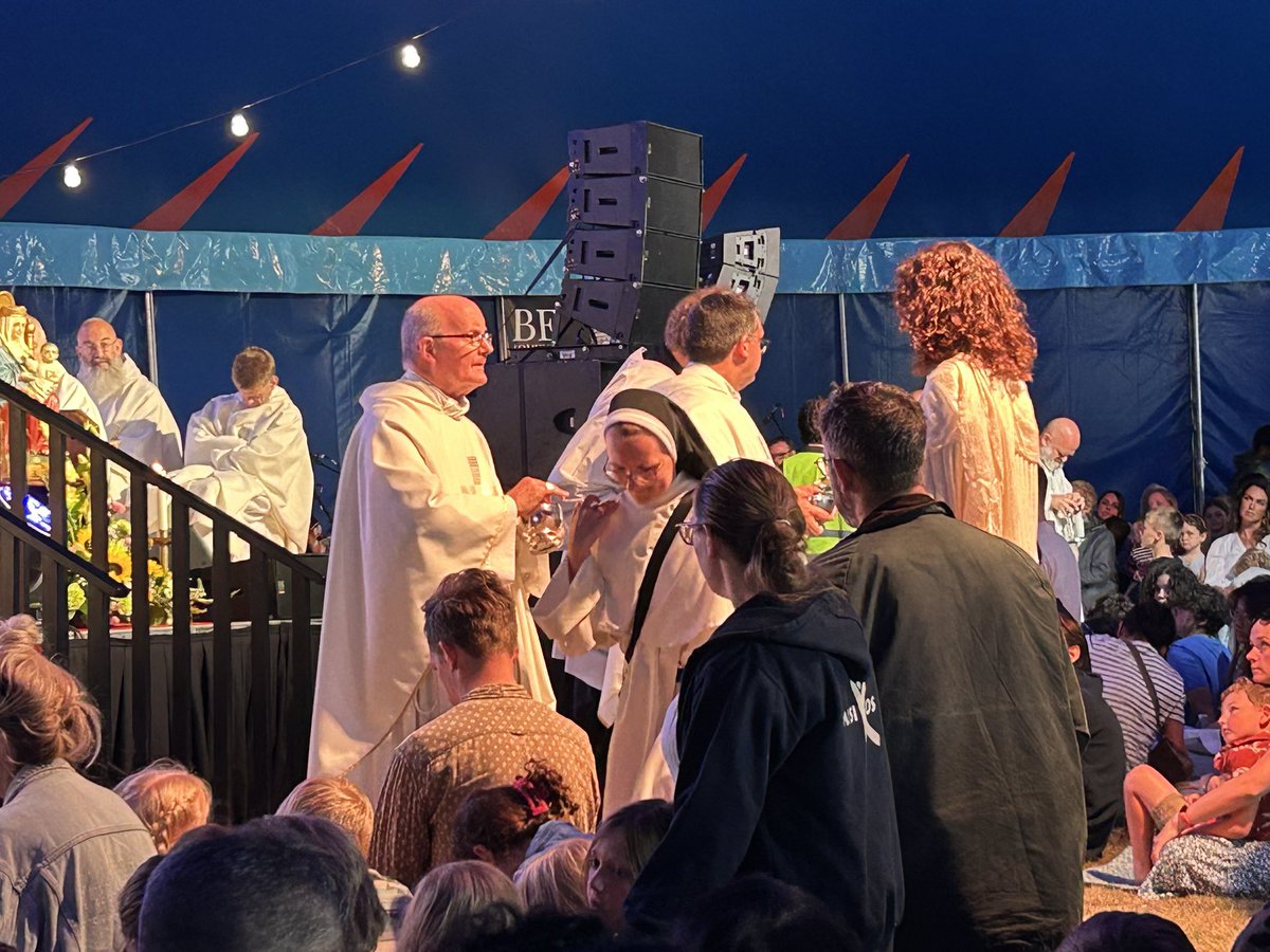 It was good to join the ‘We believe National Festival of Catholic Life’ at Oscott for Sunday Mass &amp; to see so many people gathered there from all over England &amp; Wales &amp; among them a good contingent from the Nottingham Diocese. Congratulations to everyone involved in the planning!