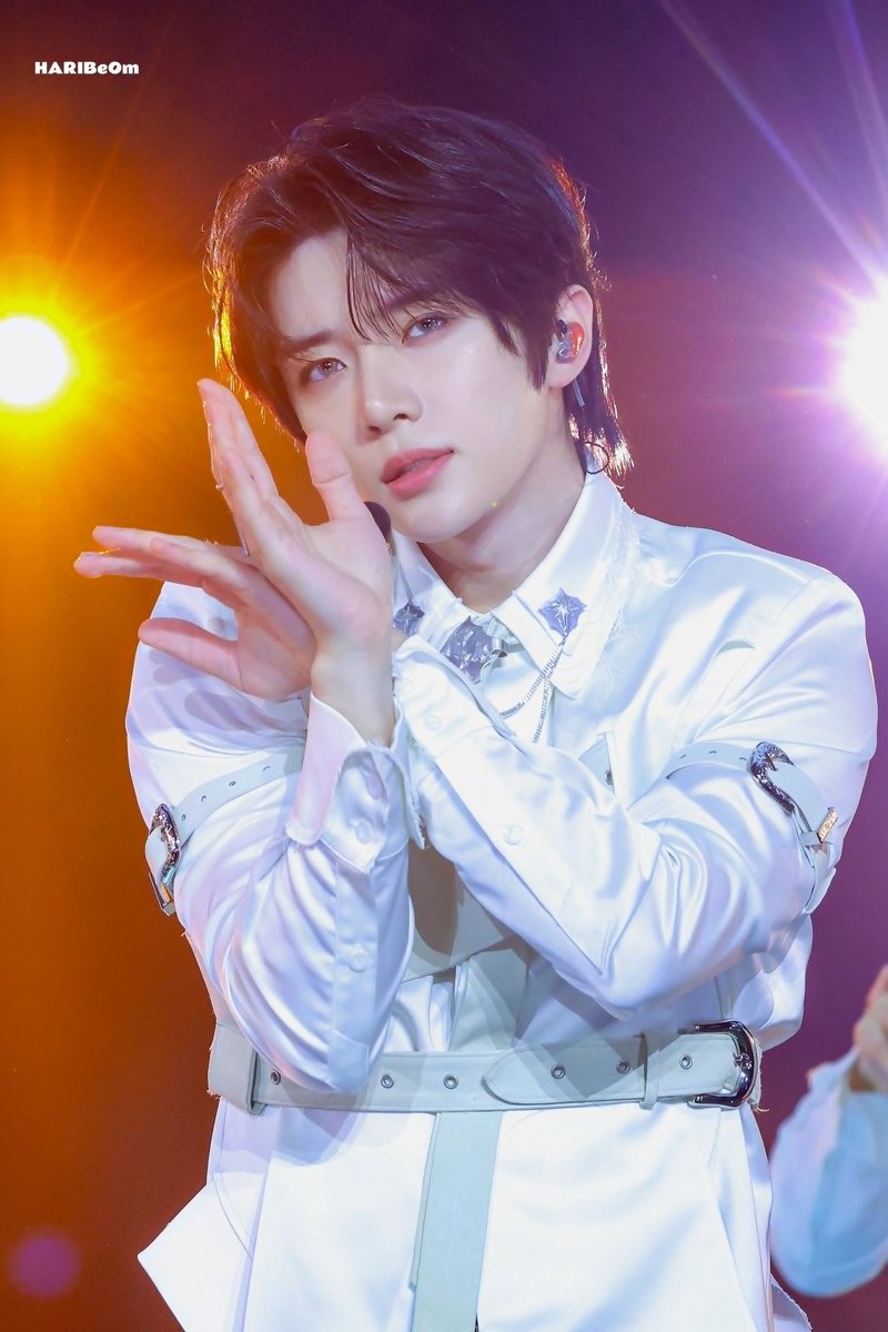 bampdnim's tweet image. wow.... just wow....