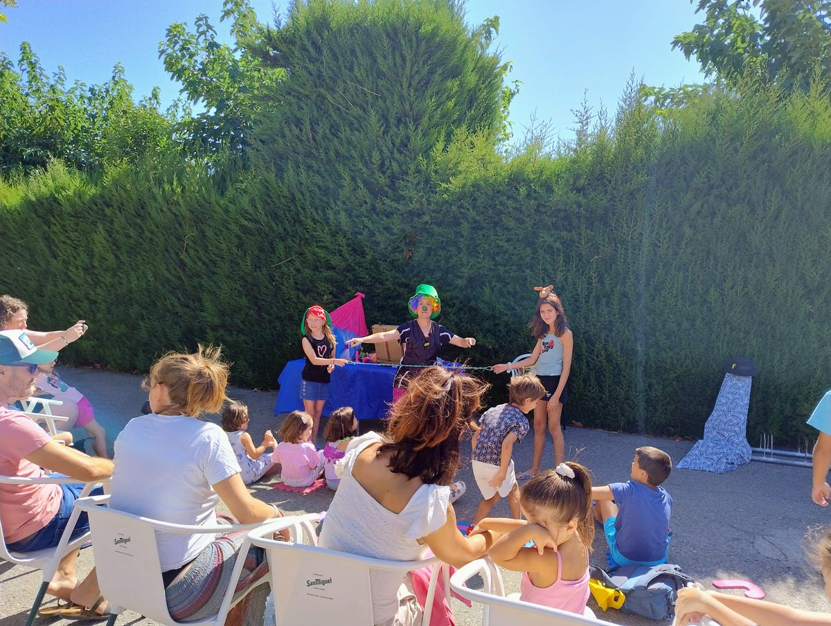 💦☀️ El Circ de Coloraines de La Flaps ha arribat també a #Almatret aquest estiu!

Gràcies per sumar-vos a la proposta!

#CimDelSegrià #Estiu #PoblesVius #Segrià