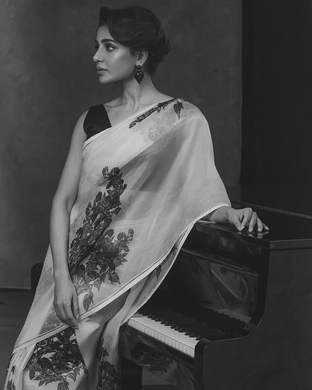 No colour needed when <a href="/Samanthaprabhu2/">Samantha</a> graces the frame, pure monochrome magic. 🖤

#Samantha #Tollywood #TeluguFilmNagar