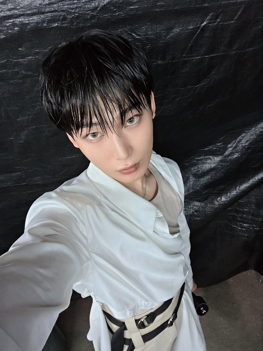 _sunooge's tweet image. 오늘 너무너무 잘했어 ㅠ ㅠ 인트로도 그냥 너무 잘했어😍💕 푹 쉬어 🥰