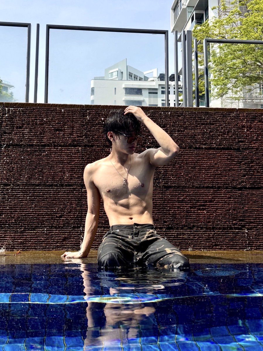 TIOT_NOW's tweet photo. [#민성]
Pool party 🐬

#김민성 #KIMMINSEOUNG
#TIOT #티아이오티 https://t.co/LvtP4g63gQ