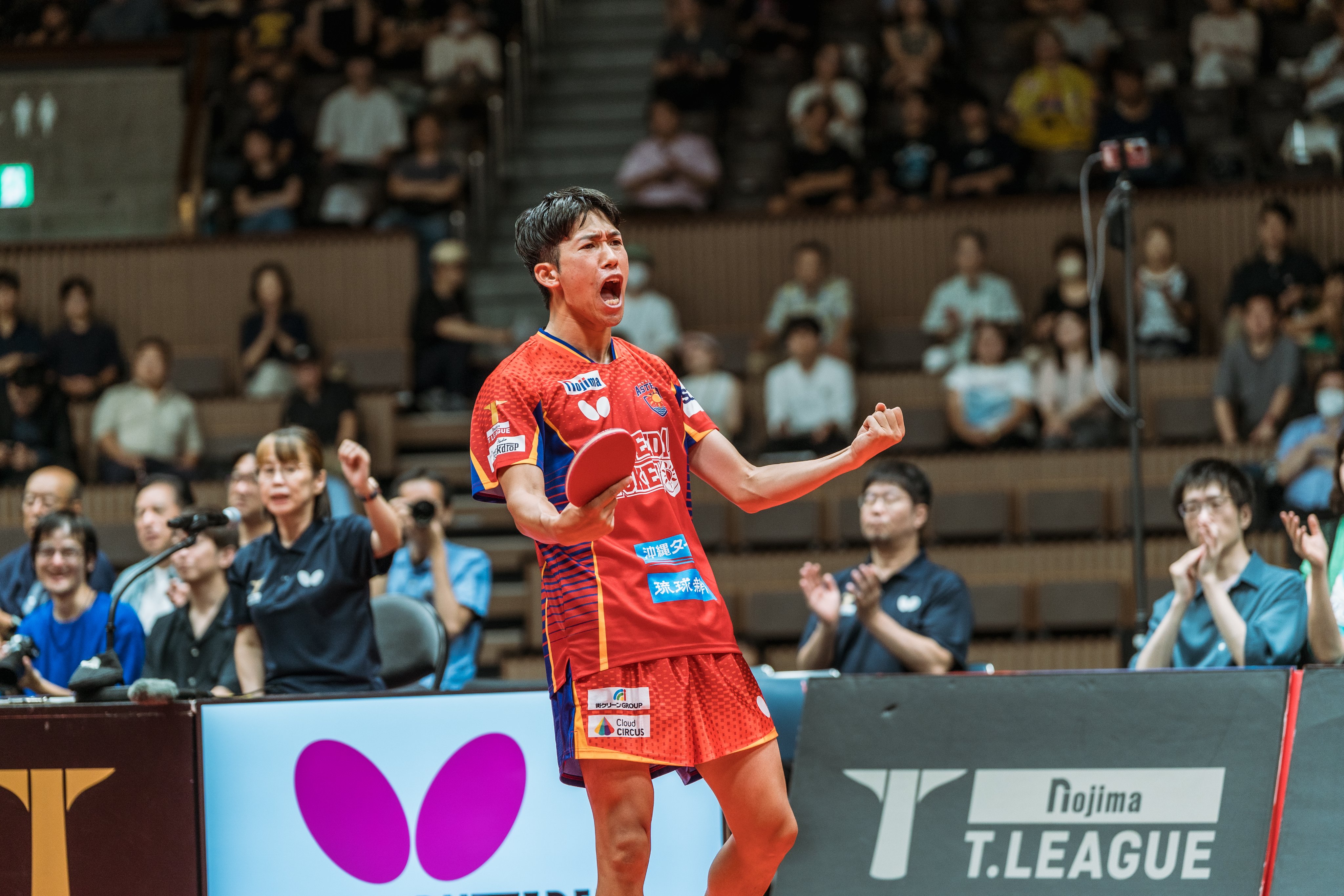 Asteeda 吉村 真晴 選手 サイン入り HATTRICK（ハットトリック）-選手の想いをファンへ届ける公式