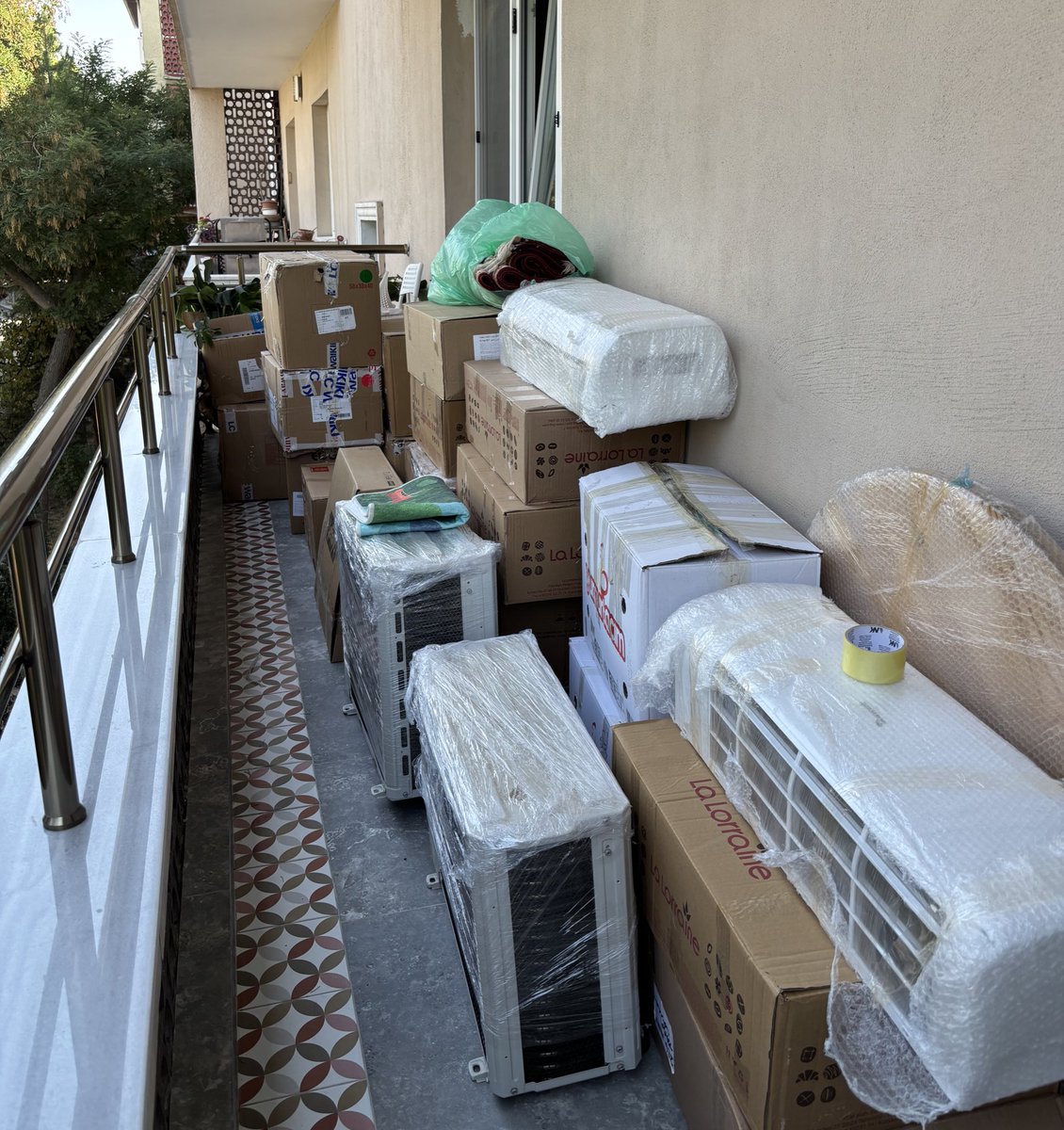 mistacaca1's tweet image. This is just like that unpacking game #justmoved #gyrozeppelioilup